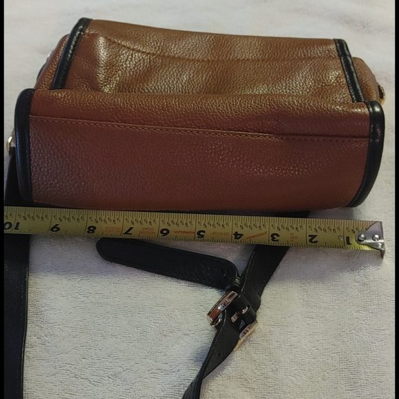 AUTHENTIC BEAUTIFUL MICHAEL KORS CROSSBODY - Picture 8 of 9